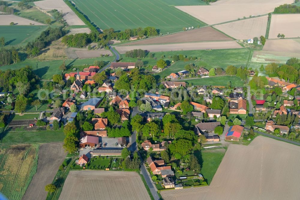 Lehmke from the bird's eye view: Village view in Lehmke in the state Lower Saxony, Germany