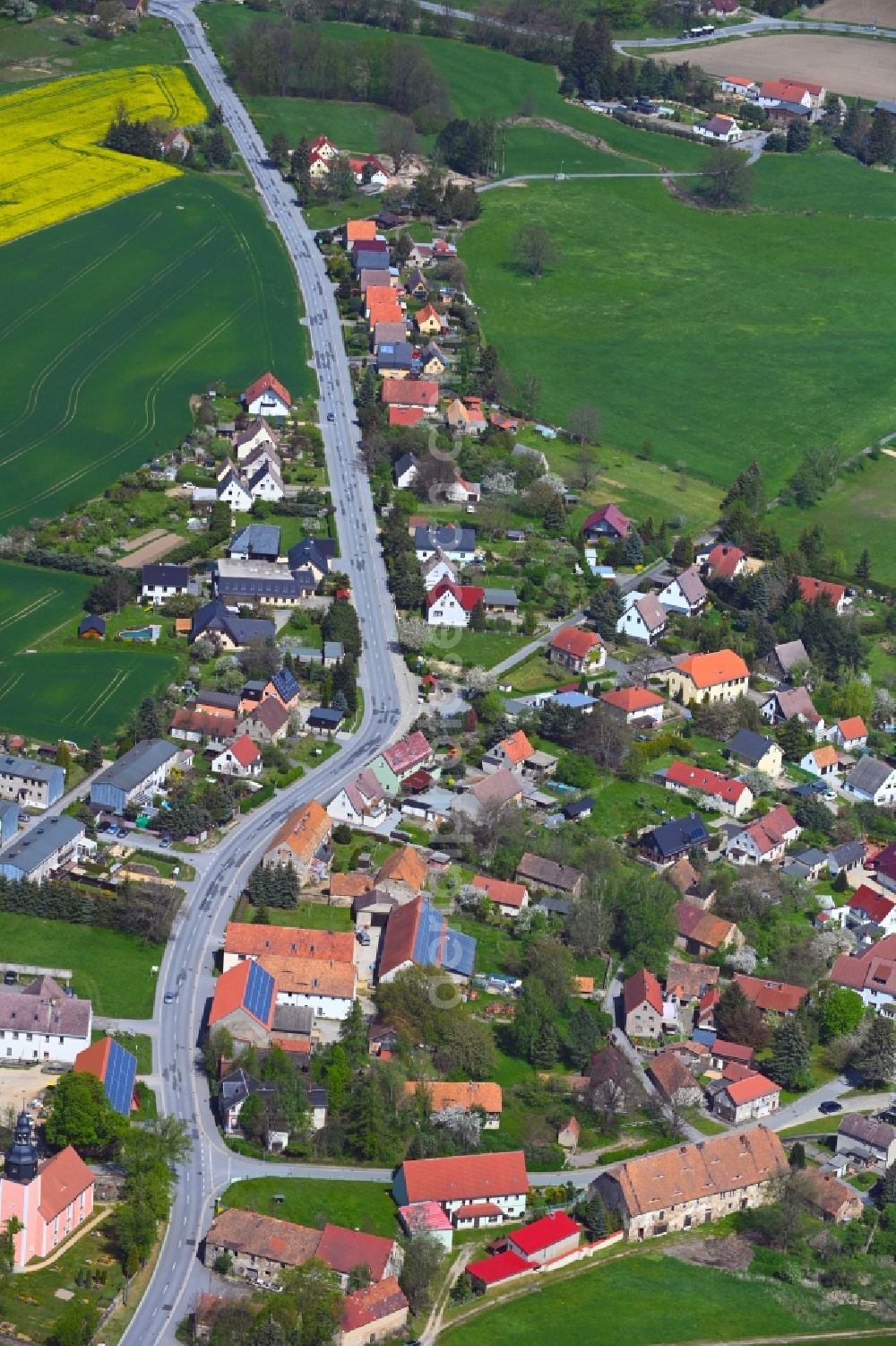 Aerial photograph Melaune - Village view along Melaune Strasse in Melaune in the state Saxony, Germany