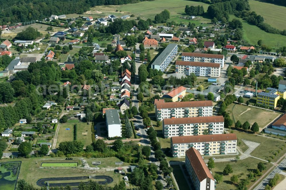 Milmersdorf from the bird's eye view: Village view of Milmersdorf in the state Brandenburg