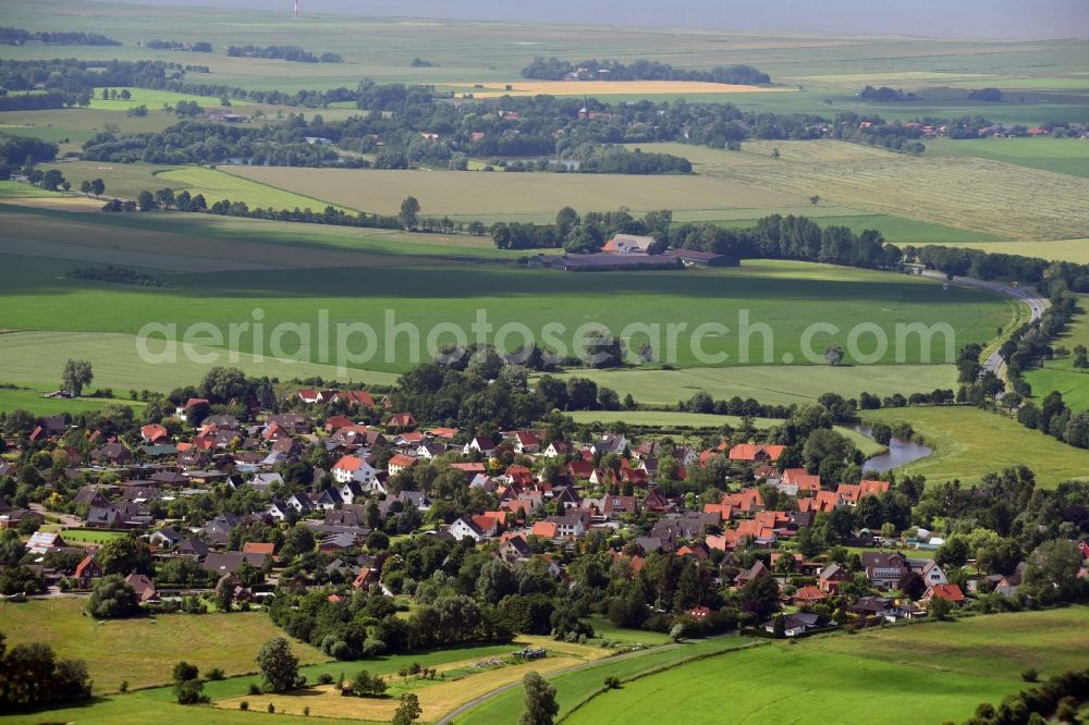 Neuhaus (Oste) from the bird's eye view: Village view in Neuhaus (Oste) in the state Lower Saxony, Germany