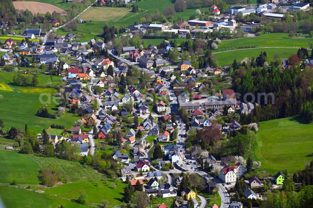 Neukirch/Lausitz from the bird's eye view: Village view along Zittauer Strasse in Neukirch/Lausitz in the state Saxony, Germany