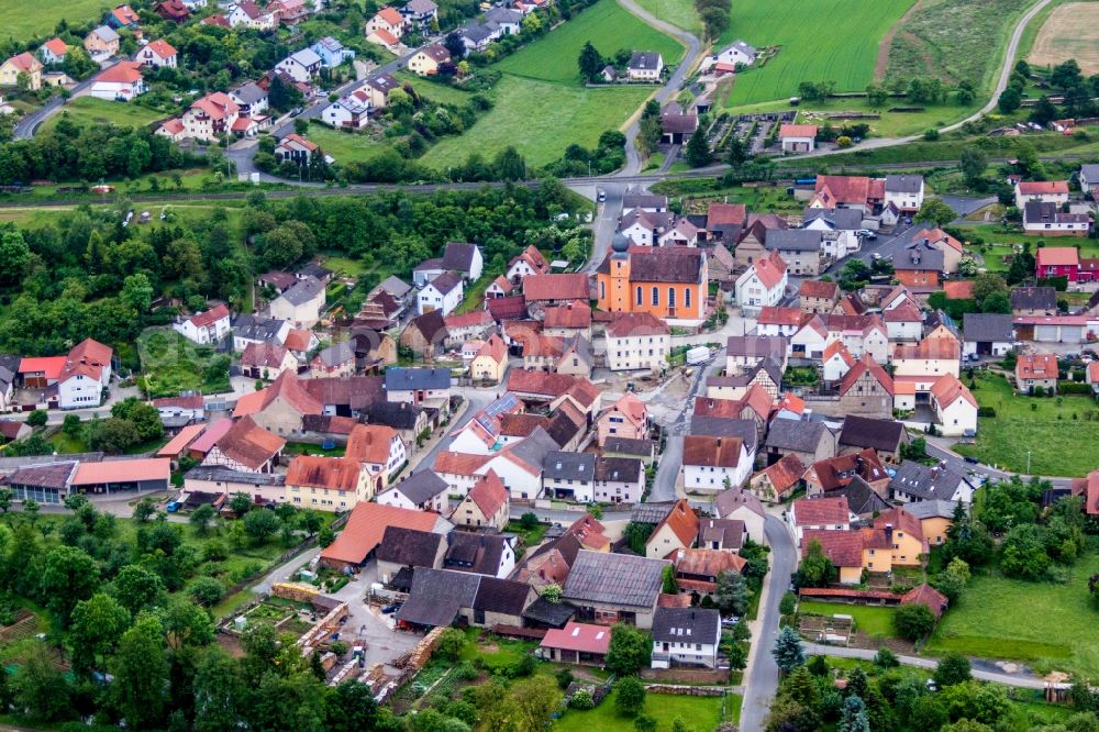 Arnstein from the bird's eye view: Village view in the district Reuchelheim in Arnstein in the state Bavaria, Germany