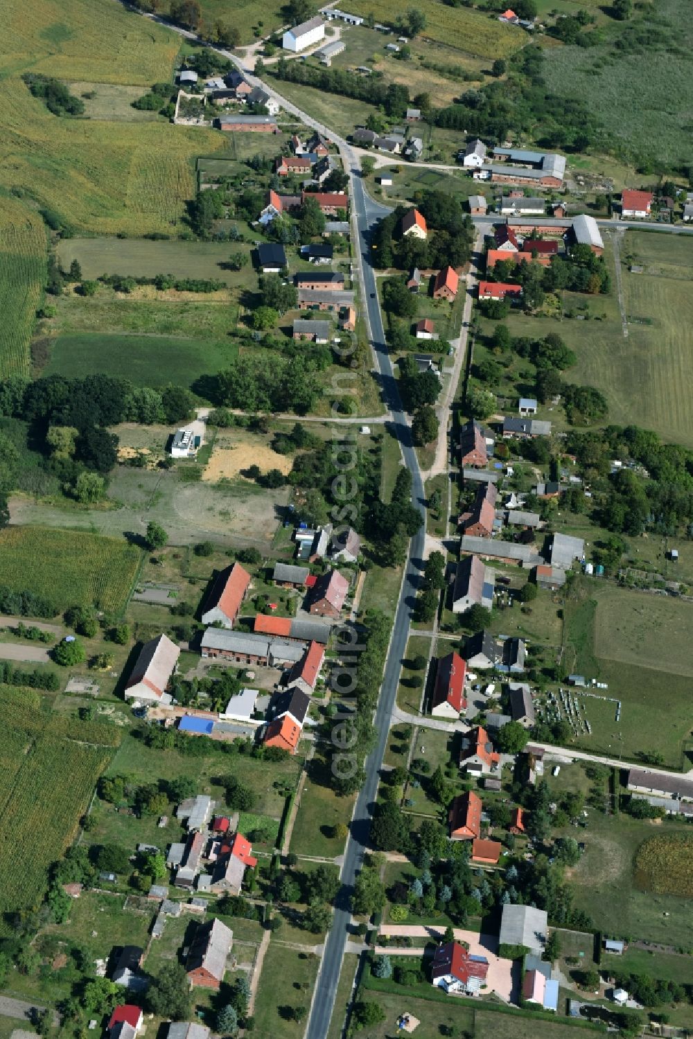 Aerial photograph Parmen Nordwestuckermark - Village view of Parmen - Nordwestuckermark in the state Brandenburg