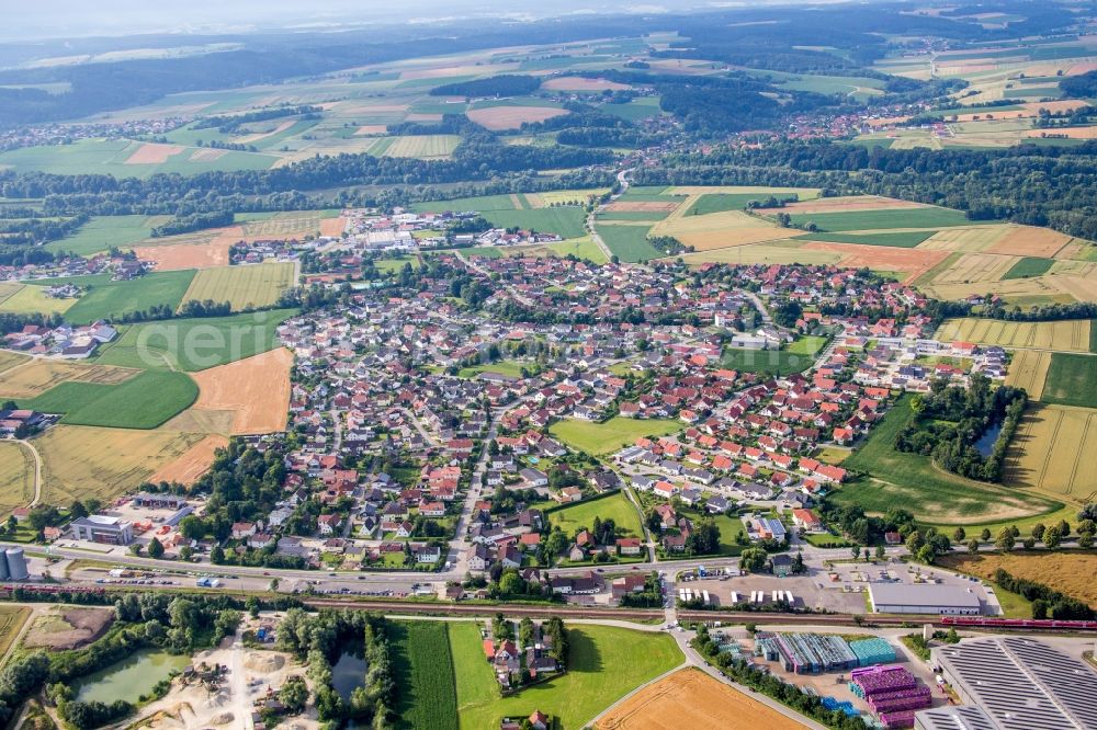 Aerial image Loiching - Village - view on the edge of agricultural fields and farmland in the district Kronwieden in Loiching in the state Bavaria, Germany