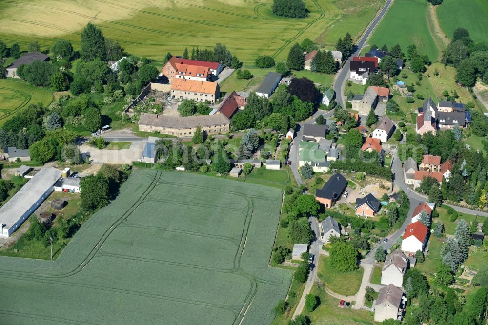 Beicha from the bird's eye view: Village - view on the edge of agricultural fields and farmland in Beicha in the state Saxony, Germany