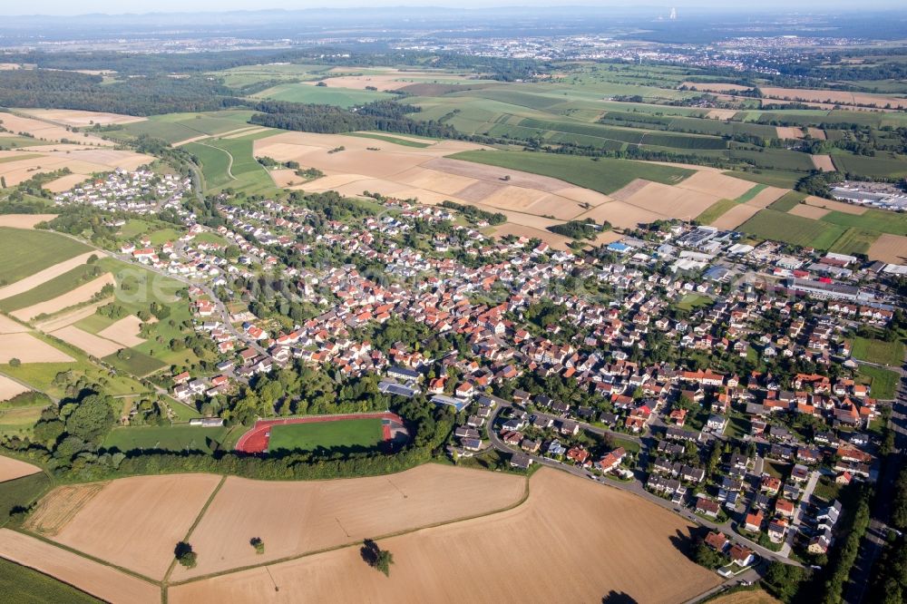 Aerial photograph Bruchsal - Village - view on the edge of agricultural fields and farmland in Bruchsal in the state Baden-Wuerttemberg, Germany