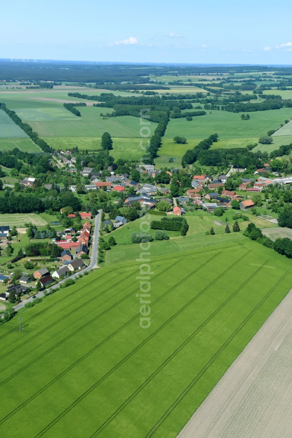 Aerial photograph Brunow - Village - view on the edge of agricultural fields and farmland in Brunow in the state Mecklenburg - Western Pomerania, Germany