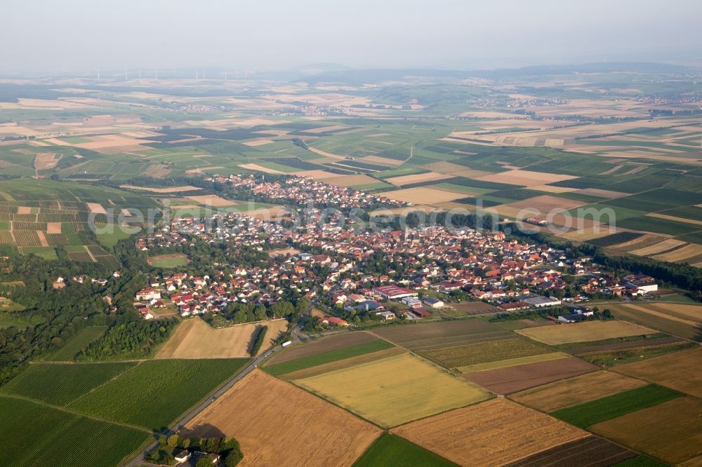 Aerial photograph Flonheim - Village - view on the edge of agricultural fields and farmland in Flonheim in the state Rhineland-Palatinate, Germany