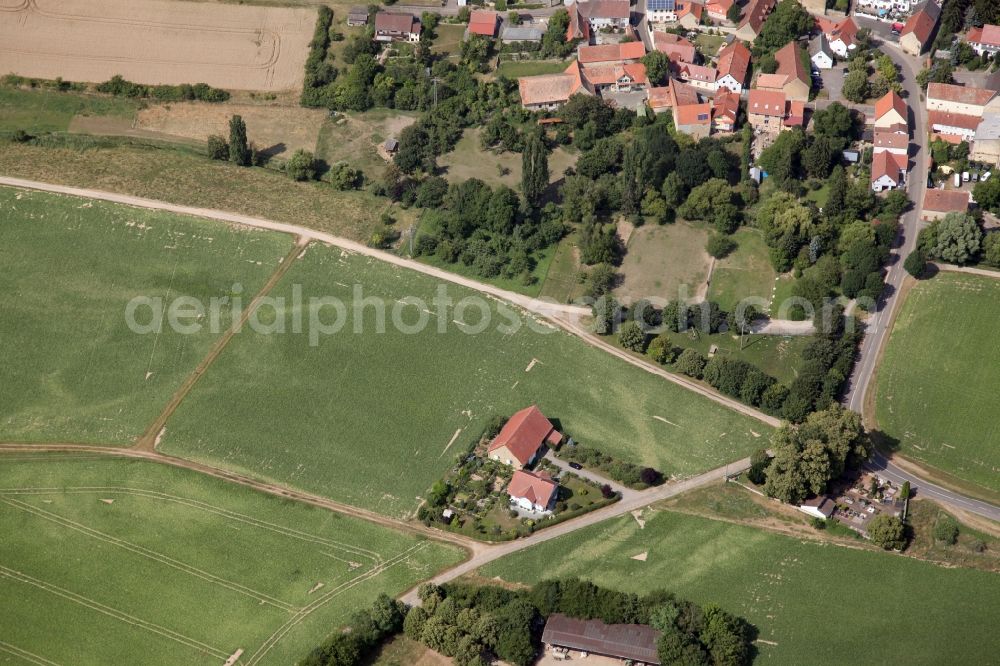 Aerial photograph Gauersheim - Village - view on the edge of agricultural fields and farmland in Gauersheim in the state Rhineland-Palatinate, Germany