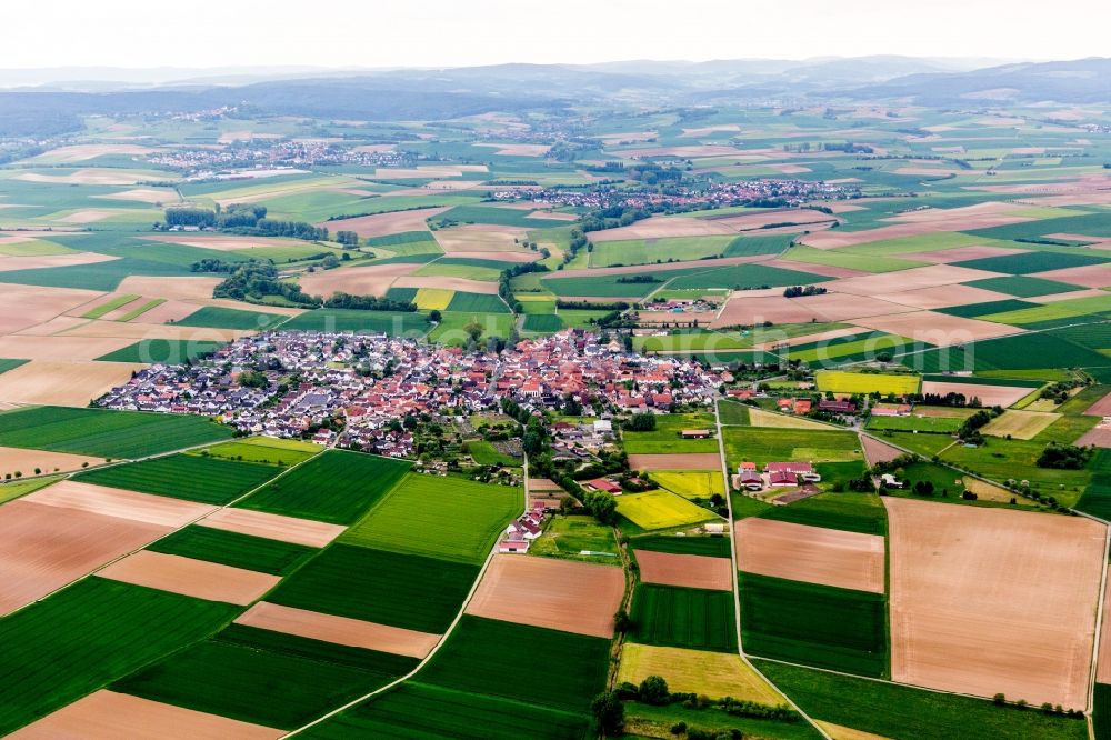 Groß-Umstadt from the bird's eye view: Village - view on the edge of agricultural fields and farmland in Gross-Umstadt in the state Hesse, Germany