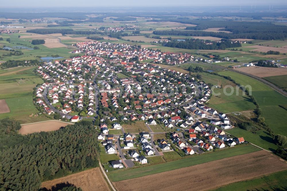 Aerial photograph Großenseebach - Village - view on the edge of agricultural fields and farmland in Grossenseebach in the state Bavaria, Germany