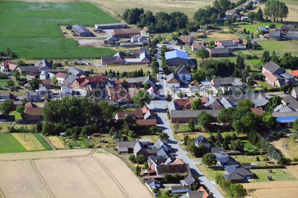 Aerial photograph Hanum - Village - view on the edge of agricultural fields and farmland in Hanum in the state Saxony-Anhalt, Germany