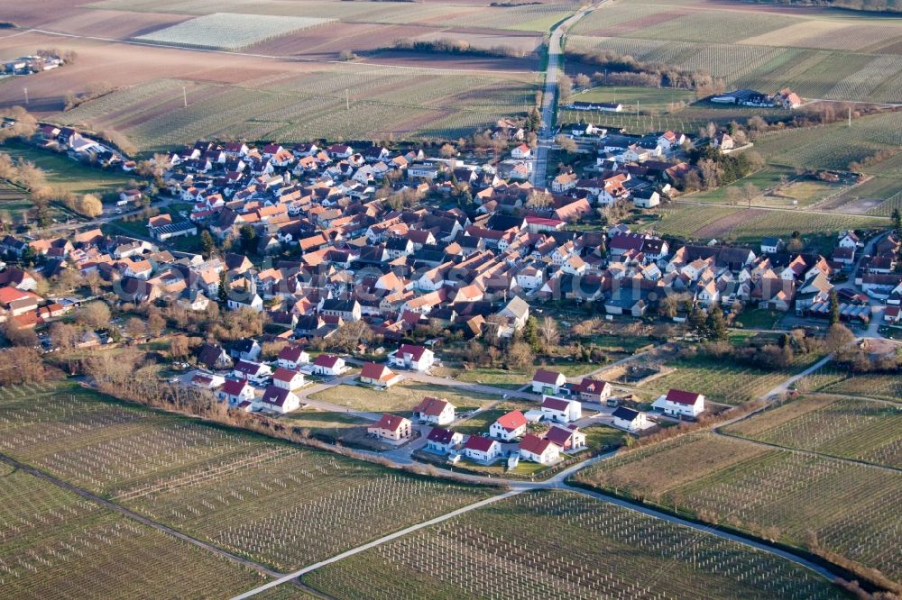 Impflingen from the bird's eye view: Village - view on the edge of agricultural fields and farmland in Impflingen in the state Rhineland-Palatinate, Germany