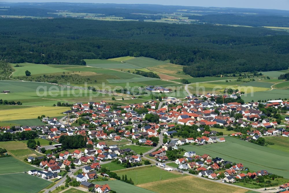 Aerial photograph Kasing - Village - view on the edge of agricultural fields and farmland in Kasing in the state Bavaria, Germany