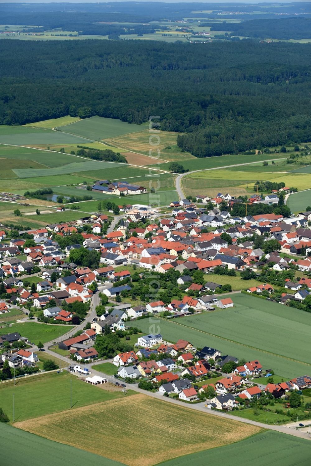 Aerial image Kasing - Village - view on the edge of agricultural fields and farmland in Kasing in the state Bavaria, Germany