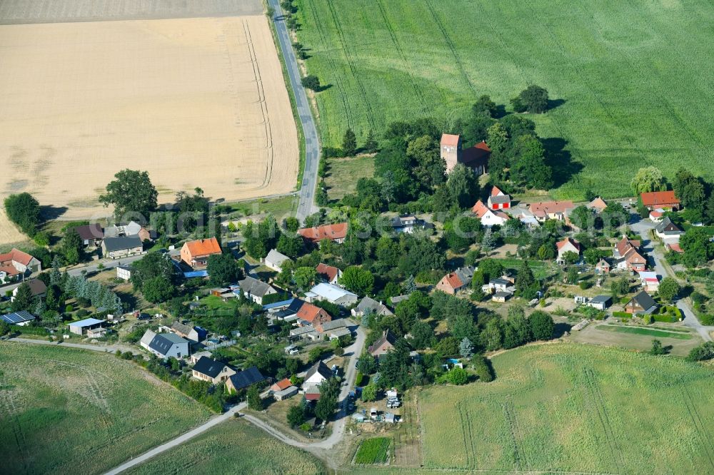 Aerial photograph Königsmark - Village - view on the edge of agricultural fields and farmland in Koenigsmark in the state Saxony-Anhalt, Germany