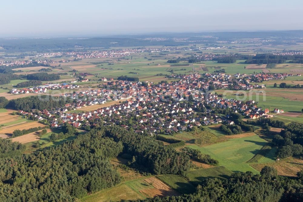 Aerial photograph Langensendelbach - Village - view on the edge of agricultural fields and farmland in Langensendelbach in the state Bavaria, Germany