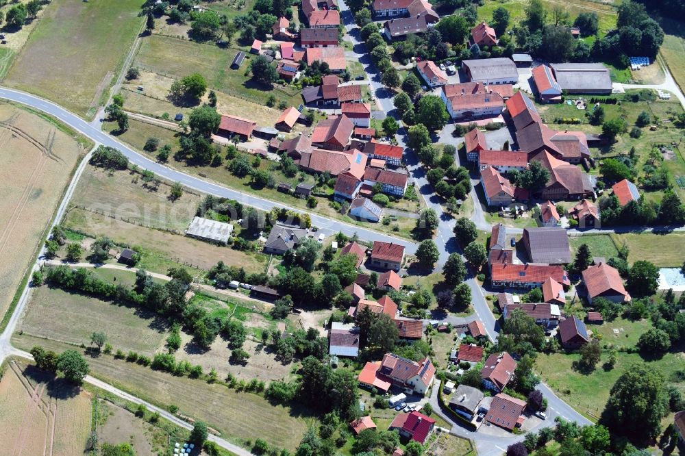 Aerial photograph Ludolfshausen - Village - view on the edge of agricultural fields and farmland in Ludolfshausen in the state Lower Saxony, Germany