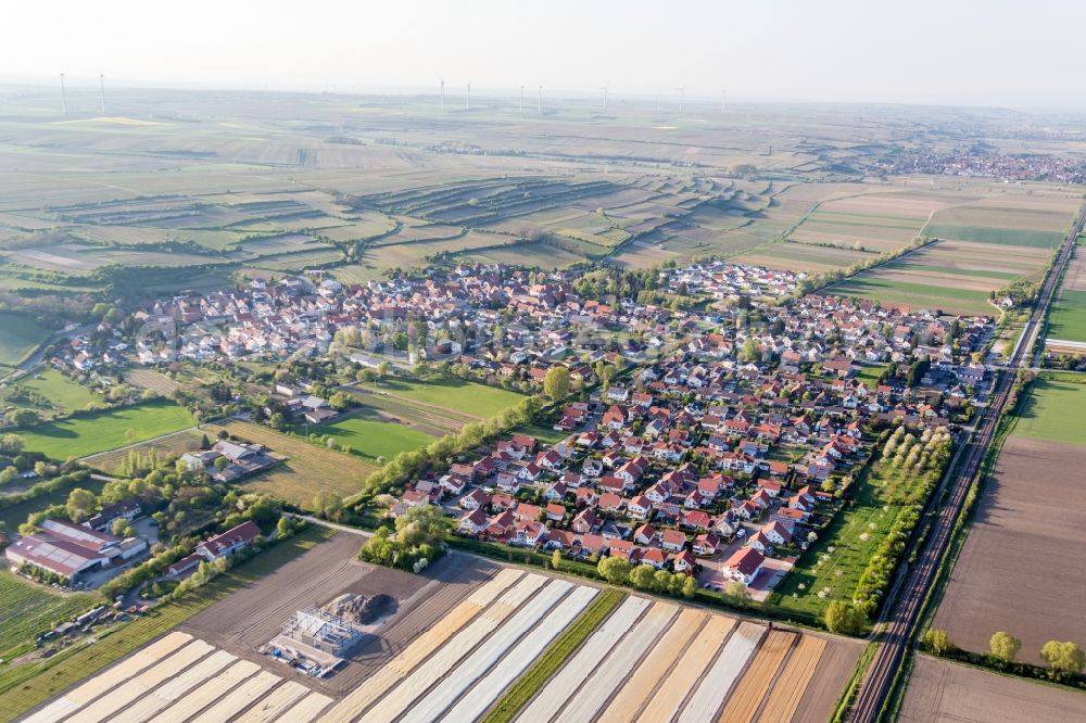 Aerial image Mettenheim - Village - view on the edge of agricultural fields and farmland in Mettenheim in the state Rhineland-Palatinate, Germany