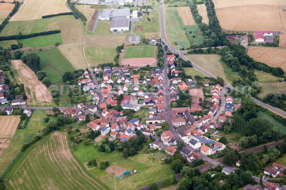 Aerial image Winnweiler - Village - view on the edge of agricultural fields and farmland in the district Alsenbrueck-Langmeil in Winnweiler in the state Rhineland-Palatinate, Germany