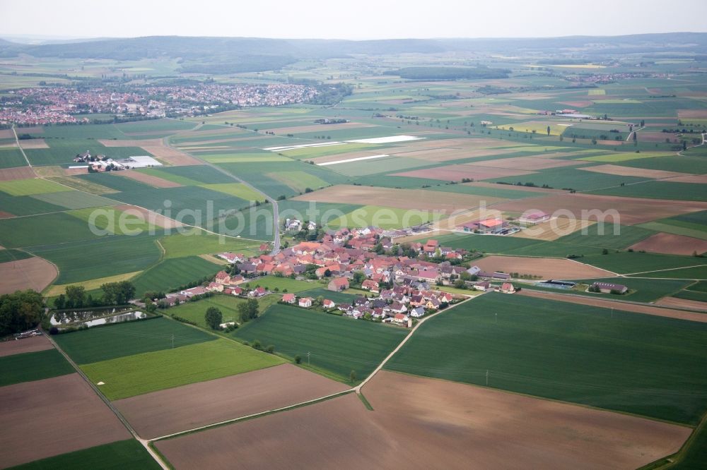 Aerial image Frankenwinheim - Village - view on the edge of agricultural fields and farmland in the district Bruennstadt in Frankenwinheim in the state Bavaria