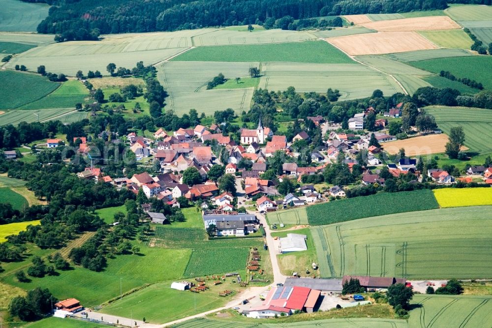 Aglasterhausen from the bird's eye view: Village - view on the edge of agricultural fields and farmland in the district Daudenzell in Aglasterhausen in the state Baden-Wuerttemberg, Germany