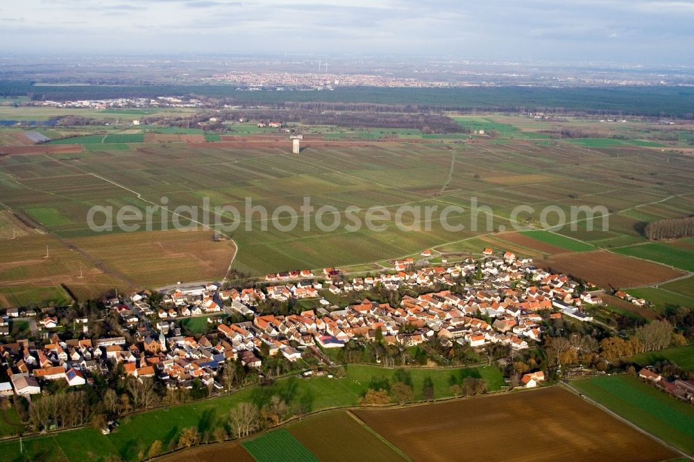 Aerial image Neustadt an der Weinstraße - Village - view on the edge of agricultural fields and farmland in the district Duttweiler in Neustadt an der Weinstrasse in the state Rhineland-Palatinate