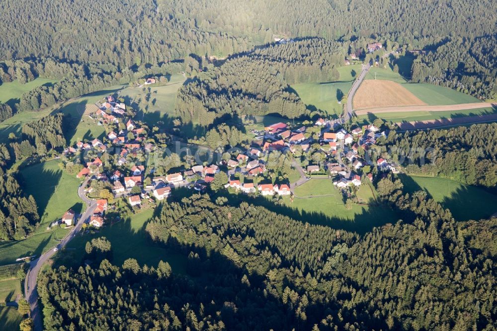 Kaisersbach from the bird's eye view: Village - view on the edge of agricultural fields and farmland in the district Ebni in Kaisersbach in the state Baden-Wuerttemberg