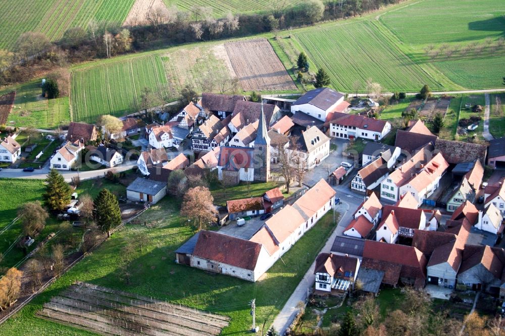 Heuchelheim-Klingen from above - Village - view on the edge of agricultural fields and farmland in the district Klingen in Heuchelheim-Klingen in the state Rhineland-Palatinate