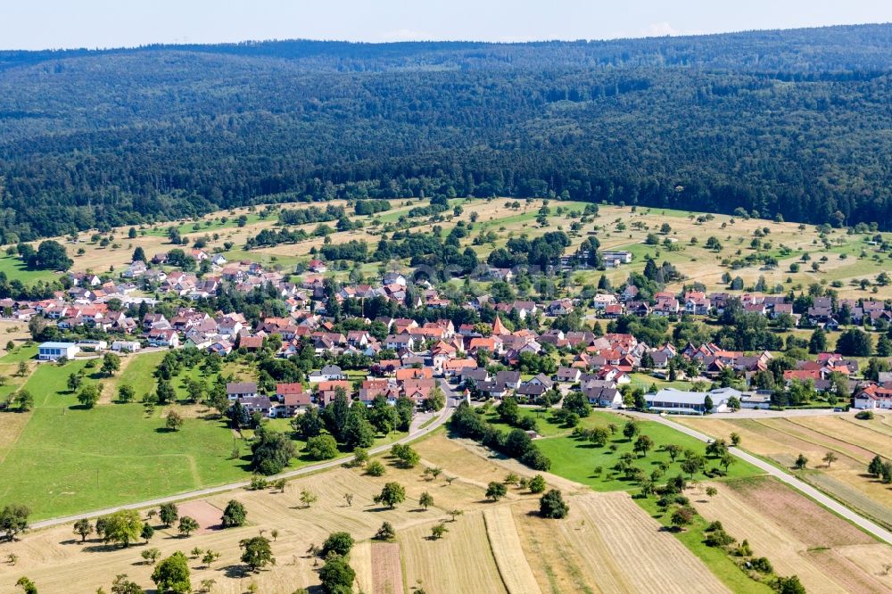 Aerial image Straubenhardt - Village - view on the edge of agricultural fields and farmland in the district Langenalb in Straubenhardt in the state Baden-Wuerttemberg, Germany