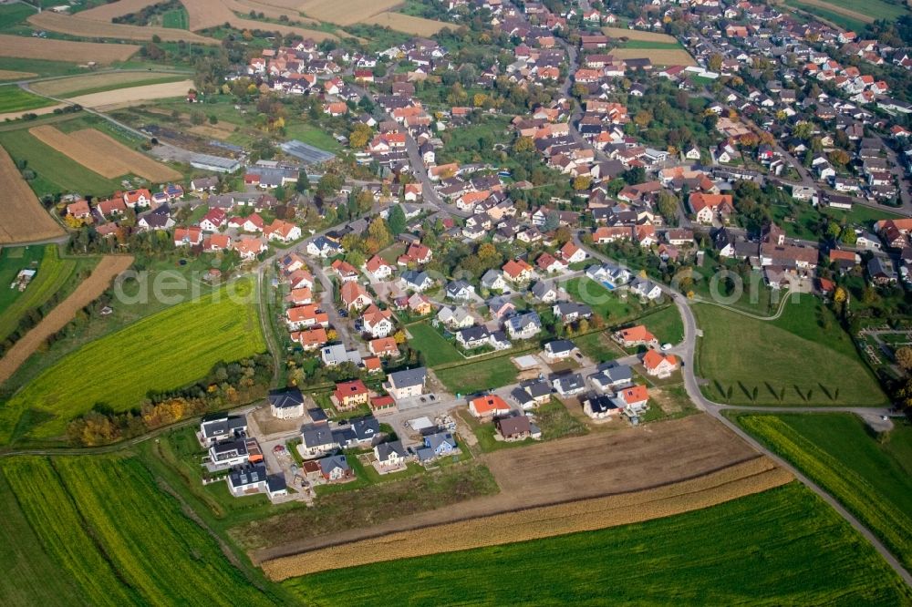 Willstätt from the bird's eye view: Village - view on the edge of agricultural fields and farmland in the district Legelshurst in Willstaett in the state Baden-Wuerttemberg, Germany