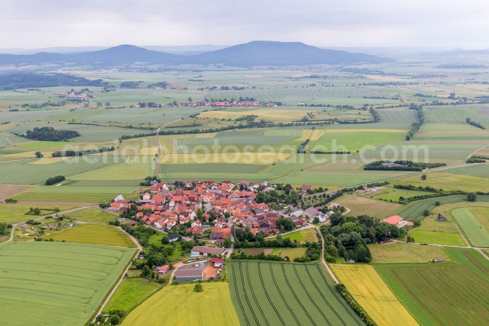 Aerial image Höchheim - Village - view on the edge of agricultural fields and farmland in the district Rothausen in Hoechheim in the state Bavaria, Germany