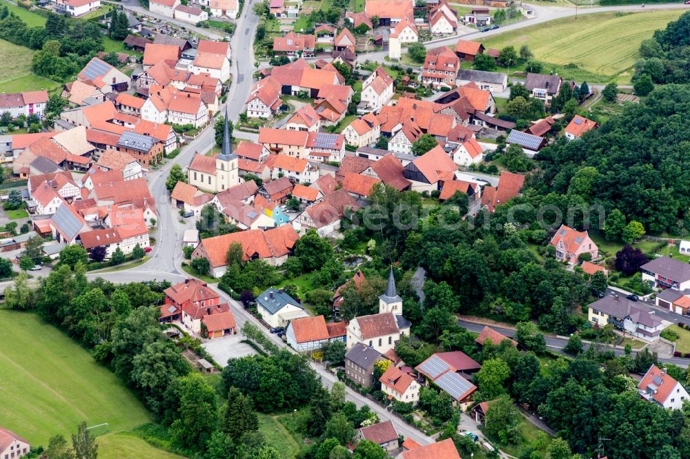 Aerial photograph Thundorf in Unterfranken - Village - view on the edge of agricultural fields and farmland in the district Rothhausen in Thundorf in Unterfranken in the state Bavaria, Germany