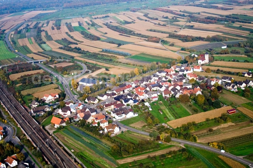 Aerial image Appenweier - Village - view on the edge of agricultural fields and farmland in the district Zimmern in Appenweier in the state Baden-Wuerttemberg