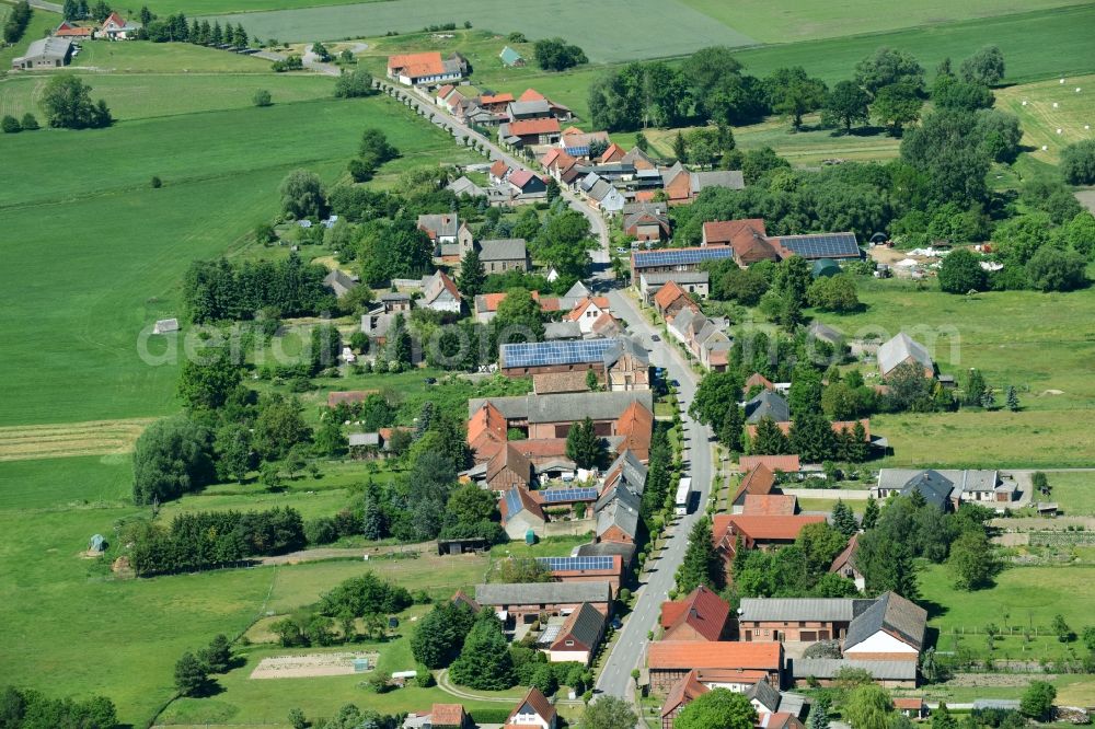 Aerial image Plathe - Village - view on the edge of agricultural fields and farmland in Plathe in the state Saxony-Anhalt, Germany