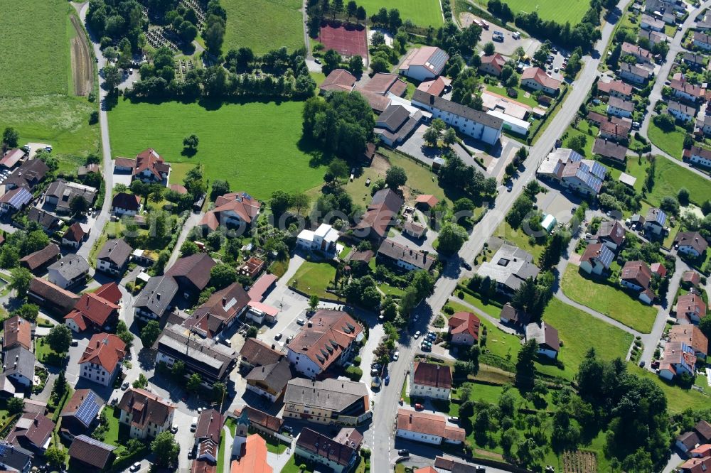 Rattenberg from above - Village - view on the edge of agricultural fields and farmland in Rattenberg in the state Bavaria, Germany