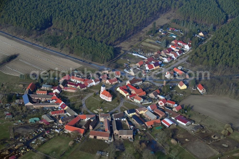 Aerial photograph Reesdorf - Village - view on the edge of agricultural fields and farmland in Reesdorf in the state Brandenburg, Germany