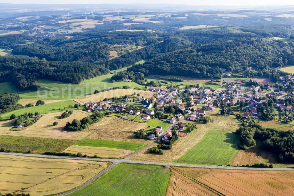 Aerial photograph Reitscheid - Village - view on the edge of agricultural fields and farmland in Reitscheid in the state Saarland, Germany