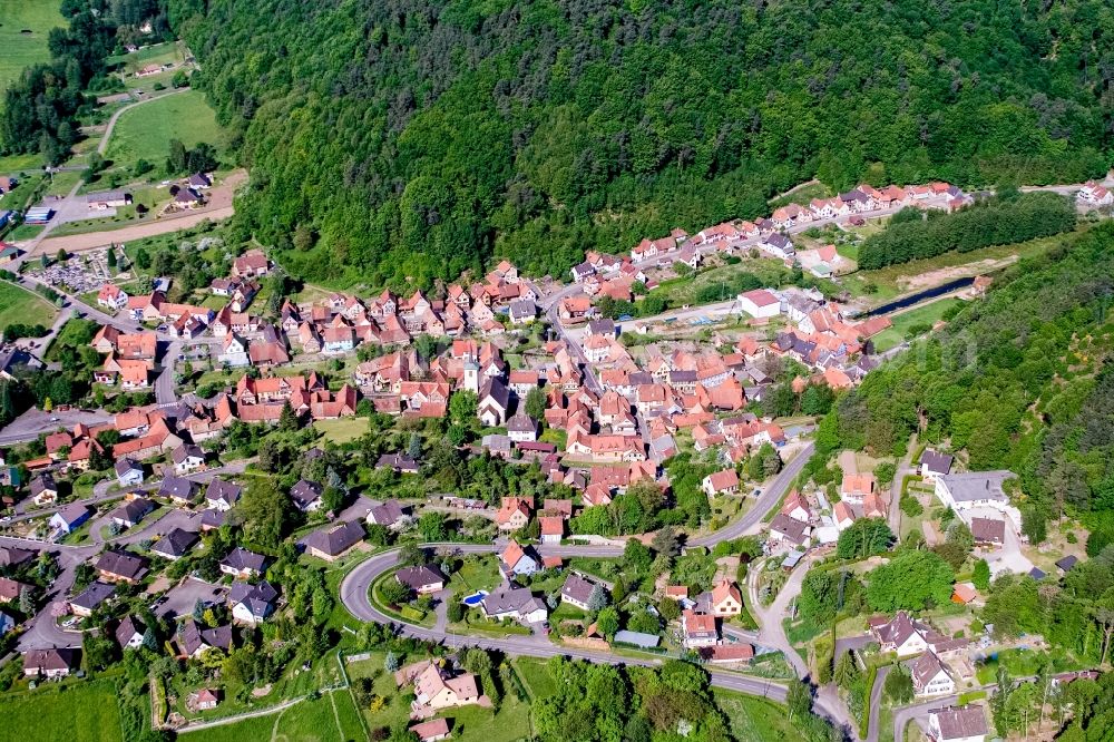 Rothbach from above - Village - view on the edge of agricultural fields and farmland in Rothbach in Grand Est, France