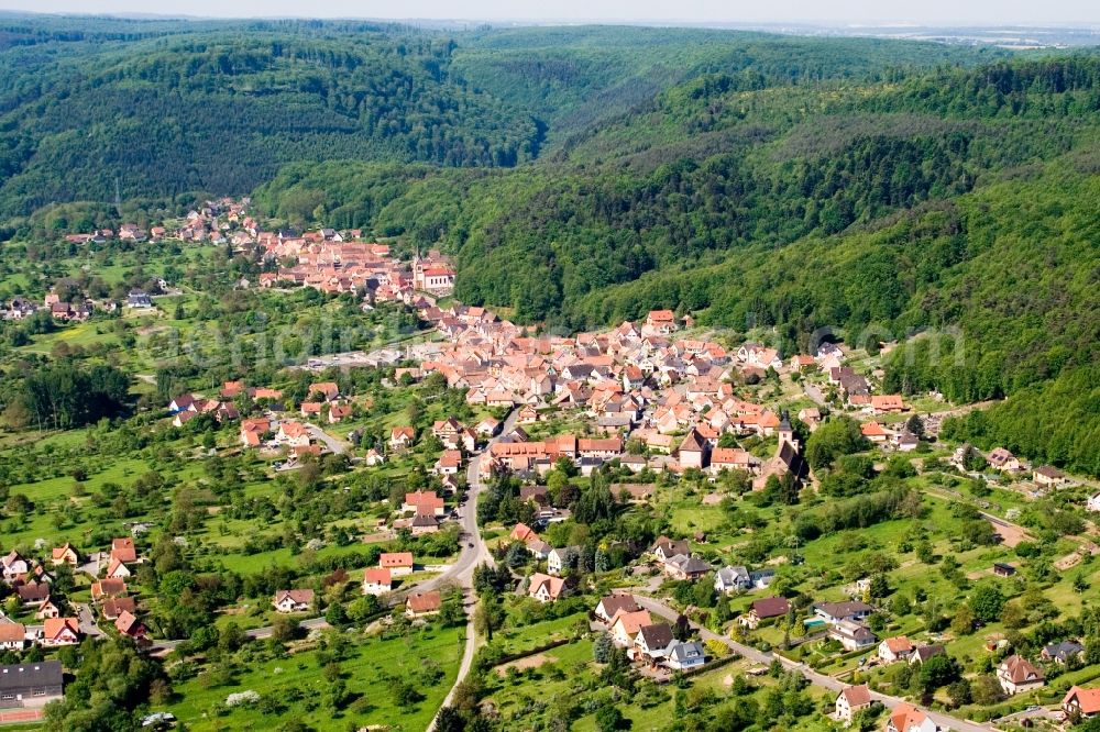 Saint-Jean-Saverne from above - Village - view on the edge of agricultural fields and farmland in Saint-Jean-Saverne in Grand Est, France