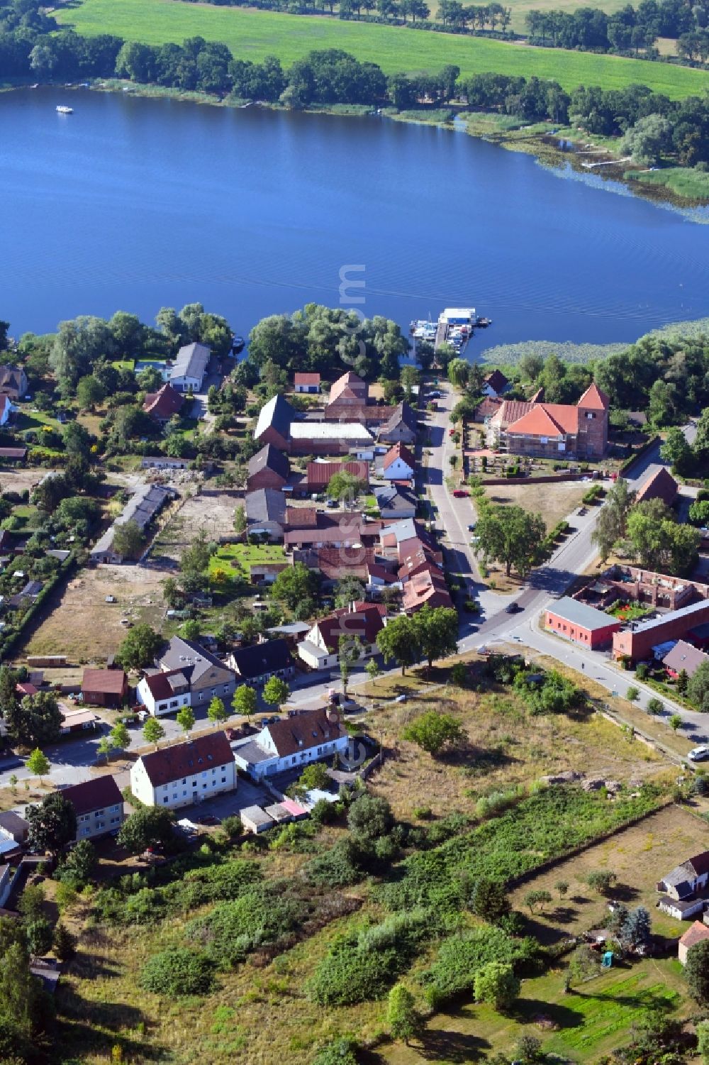 Aerial photograph Seeblick - Village - view on the edge of agricultural fields and farmland in Seeblick in the state Brandenburg, Germany