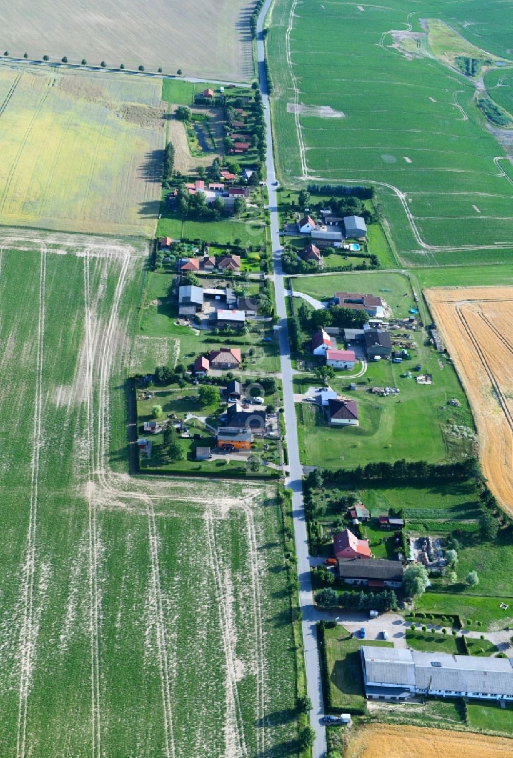 Aerial image Sommersdorf - Village - view on the edge of agricultural fields and farmland in Sommersdorf in the state Mecklenburg - Western Pomerania, Germany