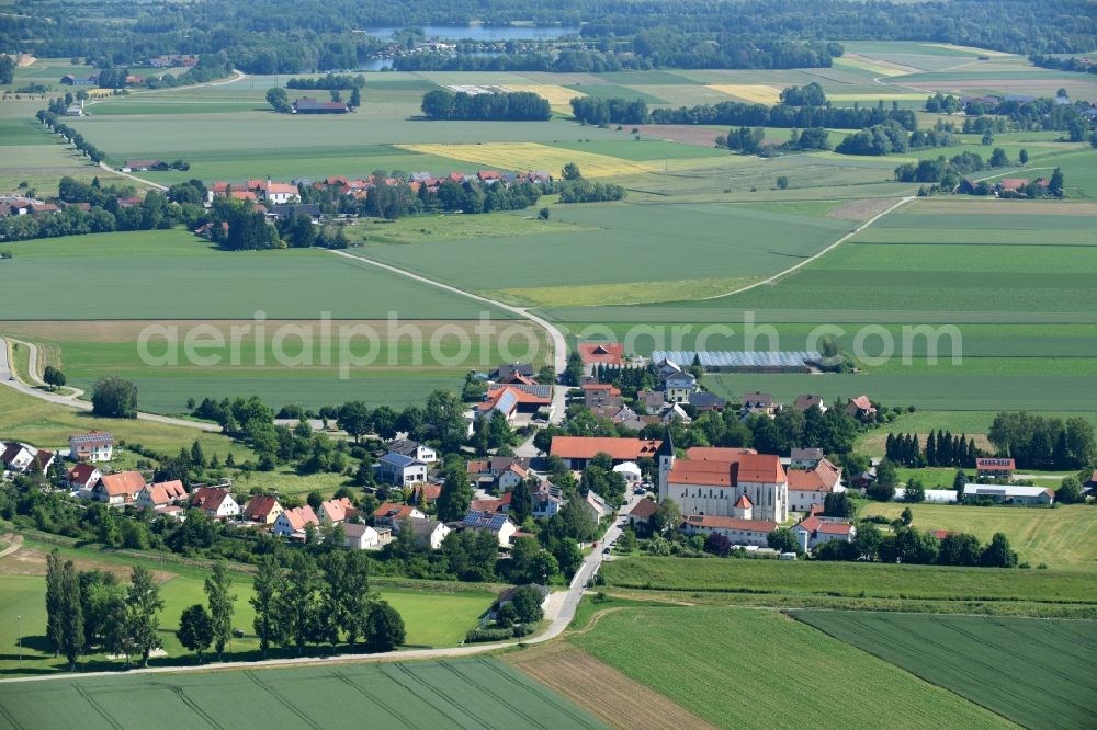 Aerial image Sossau - Village - view on the edge of agricultural fields and farmland in Sossau in the state Bavaria, Germany