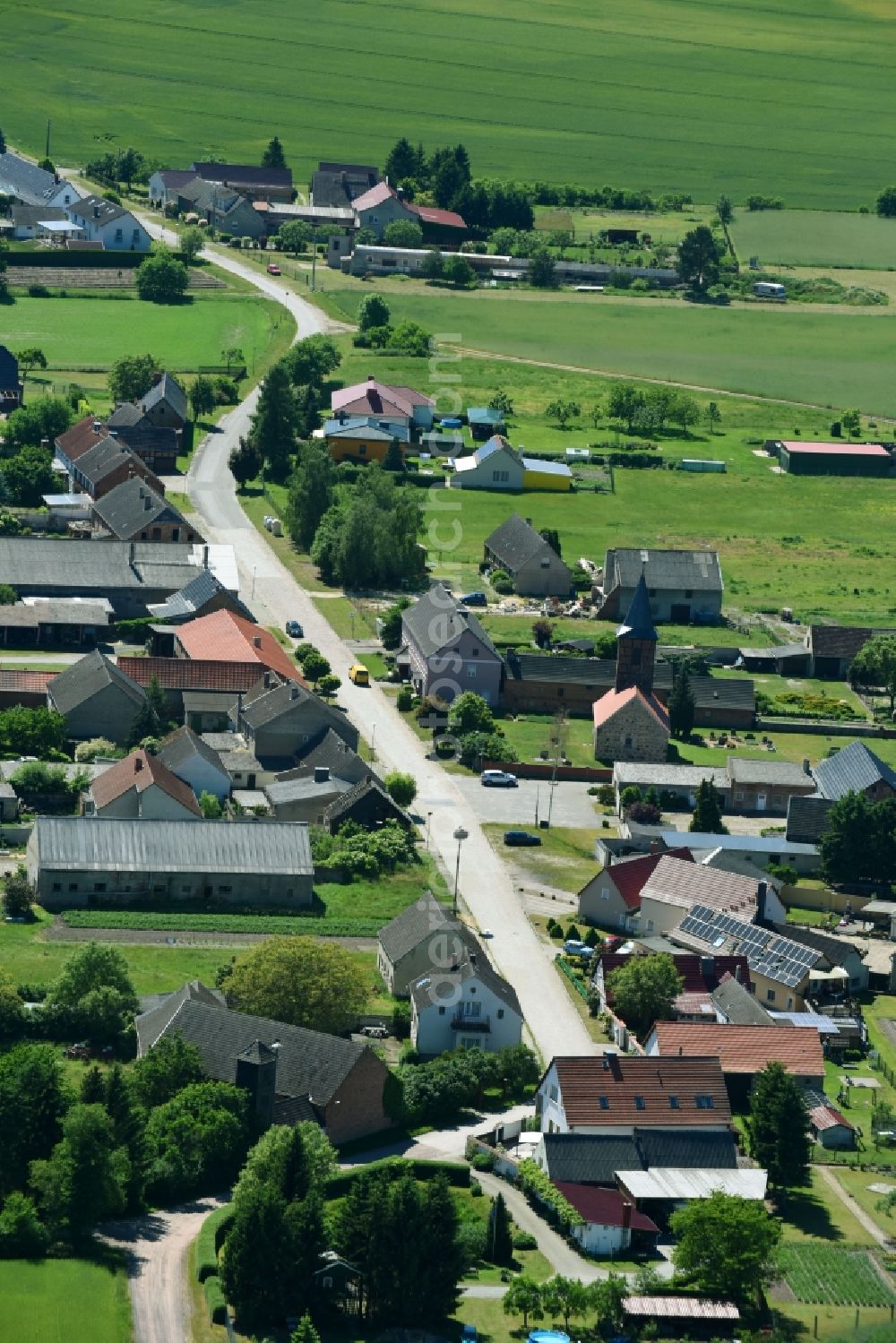 Aerial image Vahrholz - Village - view on the edge of agricultural fields and farmland in Vahrholz in the state Saxony-Anhalt, Germany