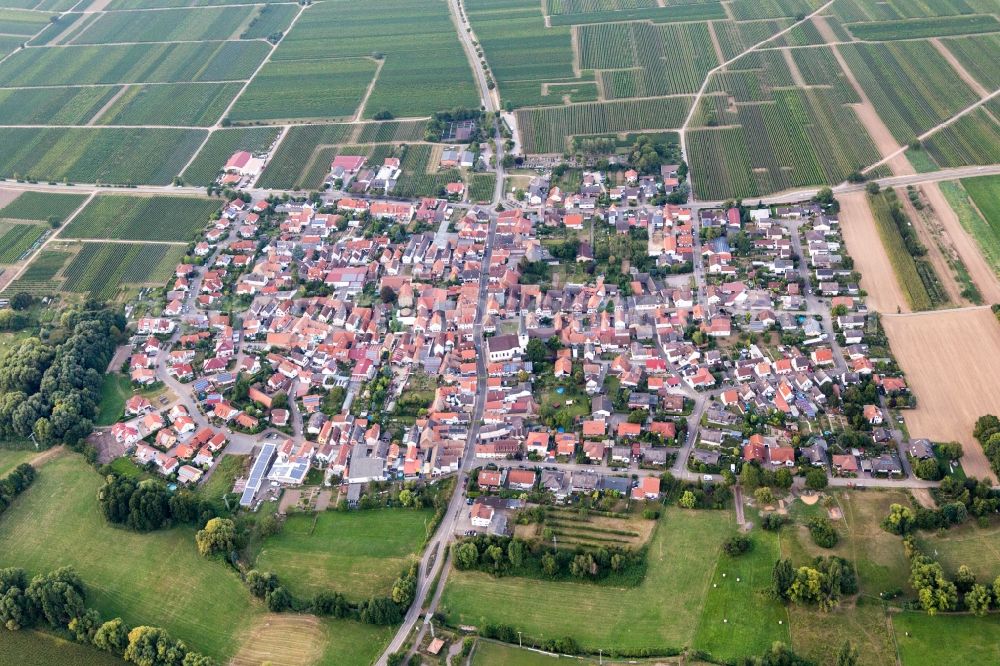 Aerial photograph Venningen - Village - view on the edge of agricultural fields and farmland in Venningen in the state Rhineland-Palatinate, Germany