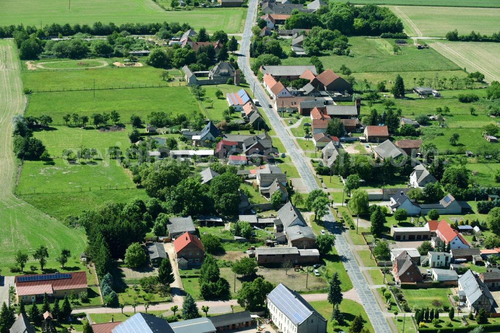 Aerial image Vietzen - Village - view on the edge of agricultural fields and farmland in Vietzen in the state Saxony-Anhalt, Germany