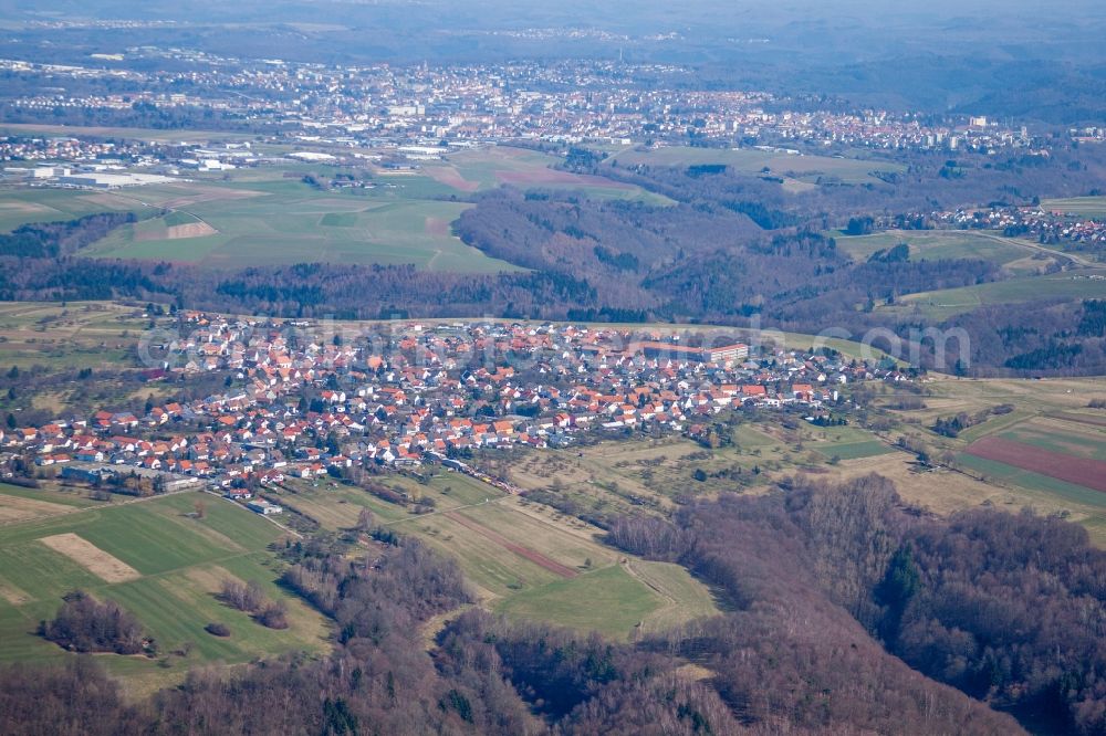 Vinningen from above - Village - view on the edge of agricultural fields and farmland in Vinningen in the state Rhineland-Palatinate, Germany