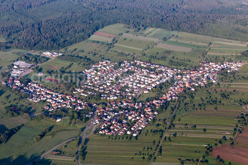 Völkersbach from the bird's eye view: Village - view on the edge of agricultural fields and farmland in Voelkersbach in the state Baden-Wurttemberg, Germany