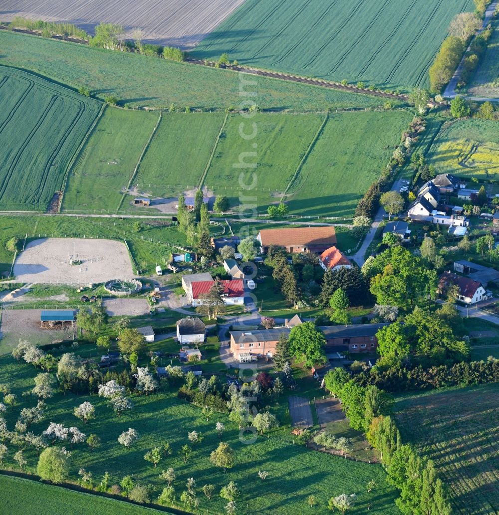 Aerial image Wendemark - Village - view on the edge of agricultural fields and farmland in Wendemark in the state Brandenburg, Germany