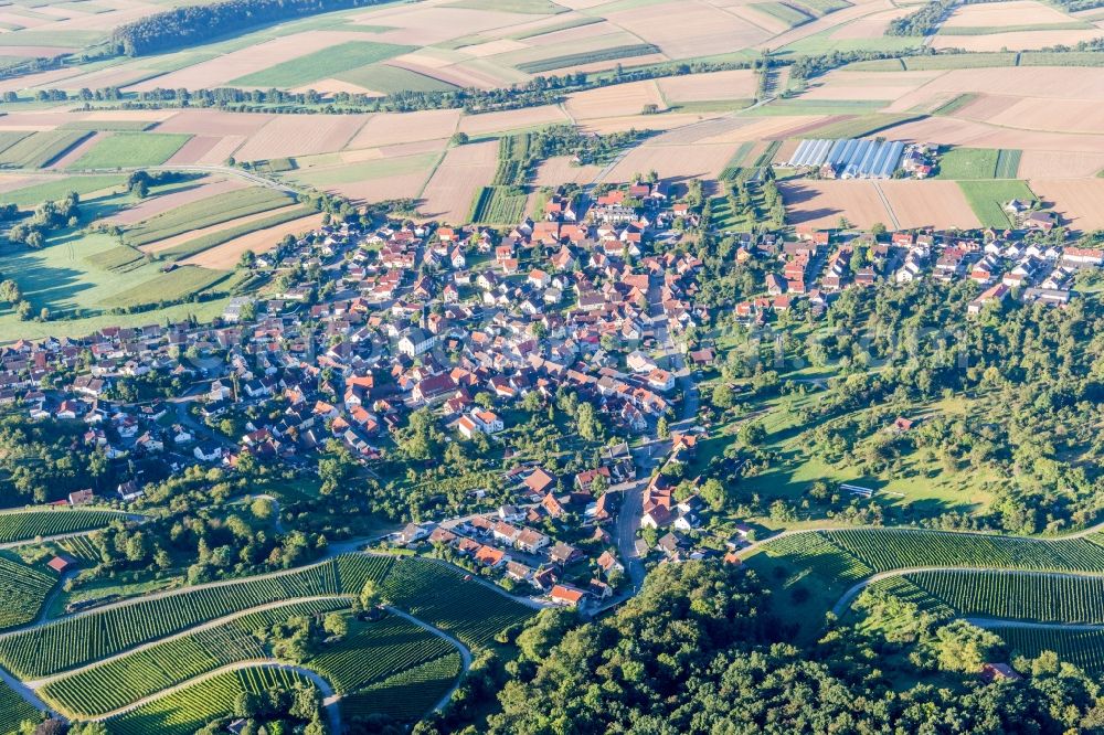 Aerial photograph Winzerhausen - Village - view on the edge of agricultural fields and farmland in Winzerhausen in the state Baden-Wurttemberg, Germany